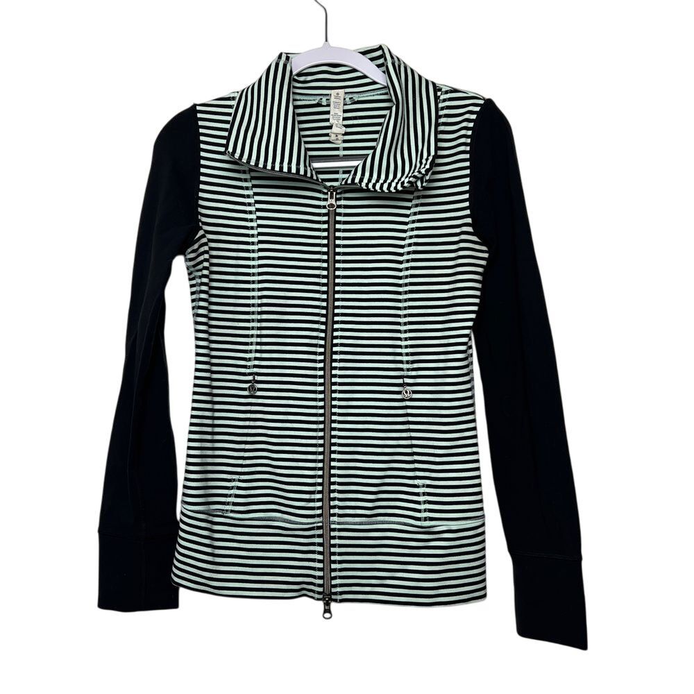 Lululemon Women's‎ Size 4 Daily Yoga Jacket Striped Full-Zip Athletic Mint Black